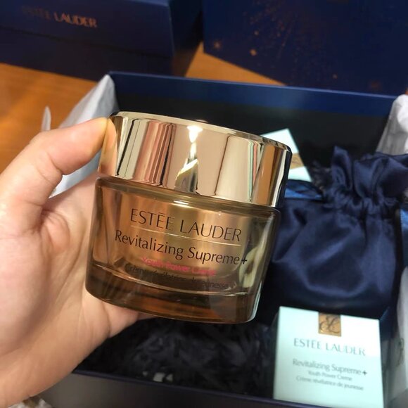 Estée Lauder Revitalizing Supreme+ Youth Power Creme - Picture 2 of 6